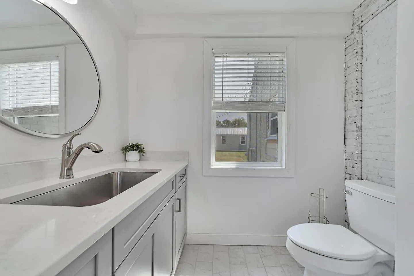 The Forest Hill Getaway With A Gourmet Kitchen Richmond
